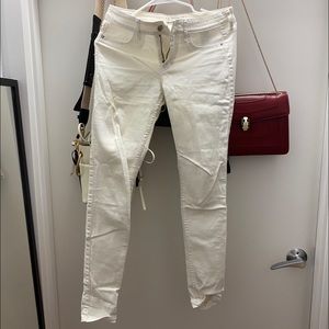 Abercrombie & Fitch white pants